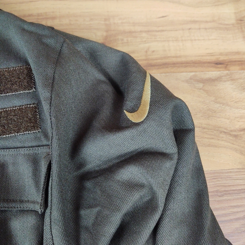 Nike Salute To Service Chicago Bears Winter Jacket - Picture 5 of 9